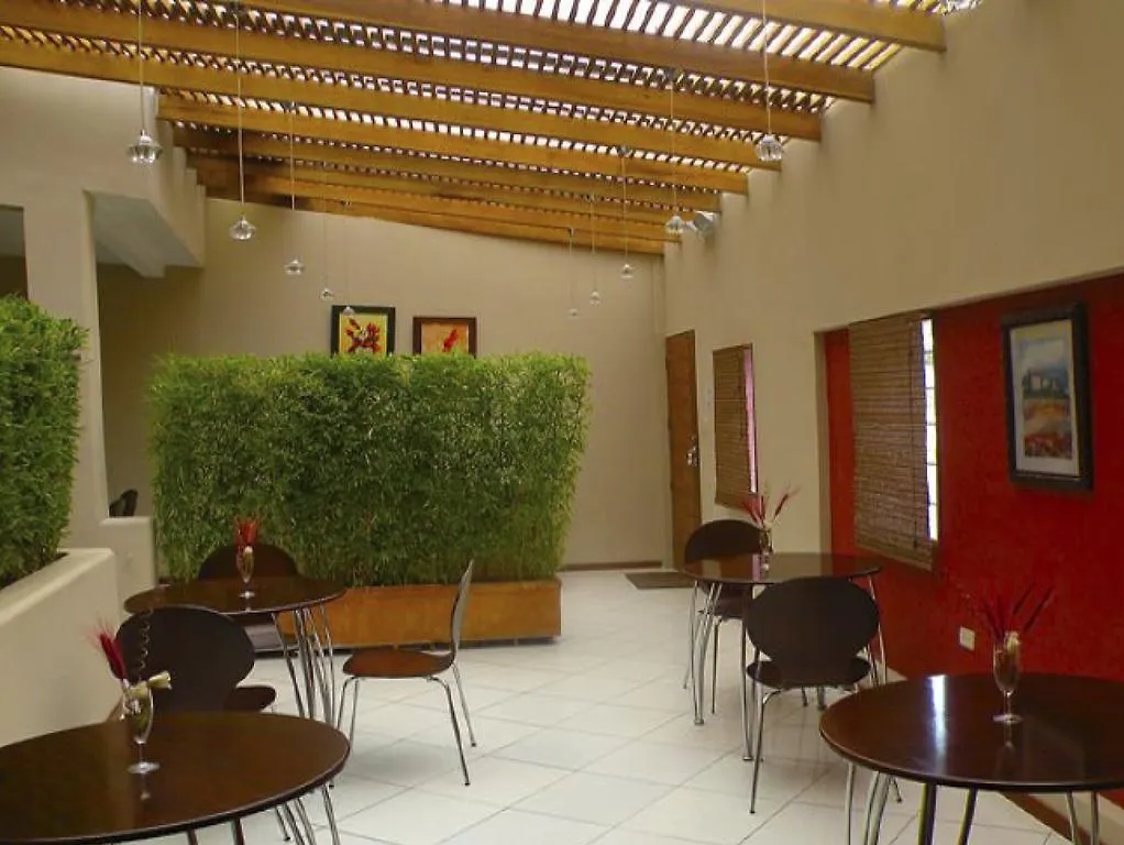 Hostal Casa Valladolid 基多