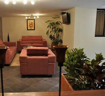 Hostal Casa Valladolid 基多 招待所